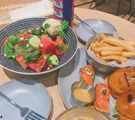 广州市吃瓜娱乐,吃瓜群众的快乐天堂  第2张